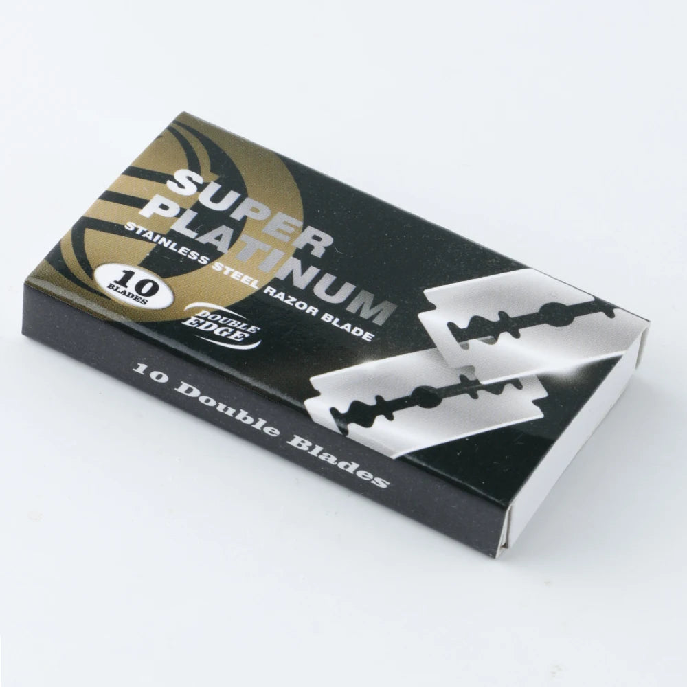 Thumb-Grip Straight Razor — Beard & Eyebrow Shaping